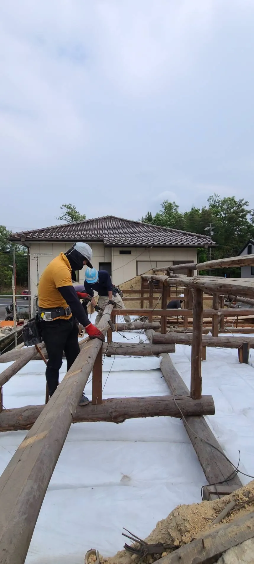 屋根の葺き替え工事