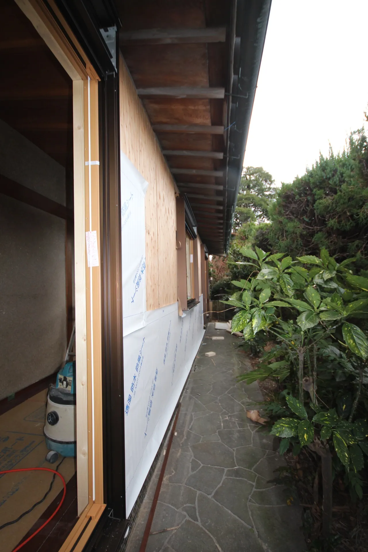 縁側の断熱・耐震改修